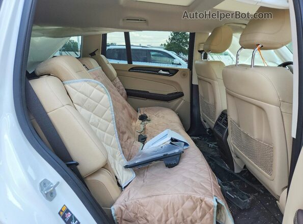 4JGDF6EE2HA918213 2017 MERCEDES-BENZ GLS Белый Вид задней части салона