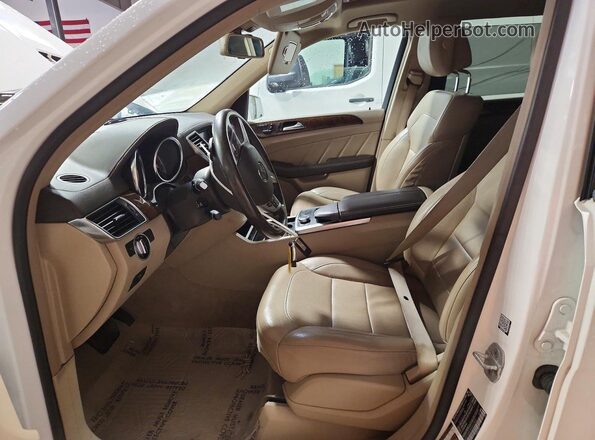4JGDF6EE3GA637603 2016 MERCEDES-BENZ GL-CLASS Белый Вид салона спереди
