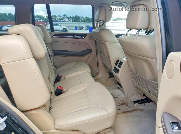 4JGDF6EE5GA667976 2016 MERCEDES-BENZ GL-CLASS Black Vista interior trasera