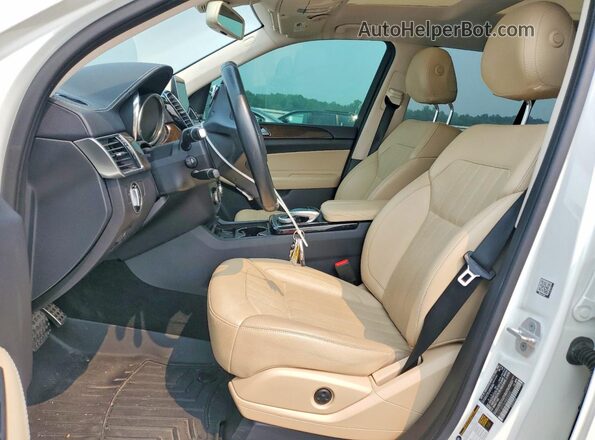 4JGDF6EE5HA820065 2017 MERCEDES-BENZ GLS White Widok wnętrza z przodu