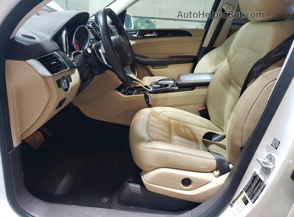 4JGDF6EE6HA752178 2017 MERCEDES-BENZ GLS White წინა სალონის ხედი