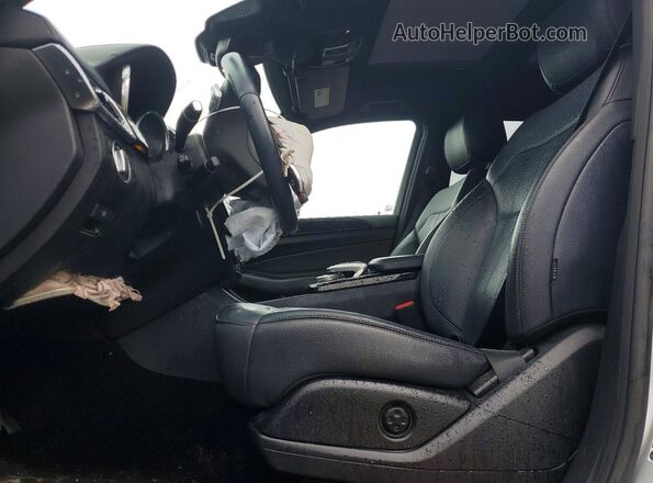 4JGDF6EE6JB050393 2018 MERCEDES-BENZ GLS Silver Vista interior delantera