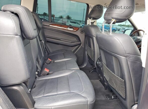 4JGDF6EE8HA766115 2017 MERCEDES-BENZ GLS Silver Widok wnętrza z tyłu