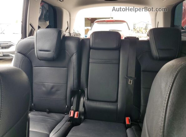 4JGDF6EE8HA766115 2017 MERCEDES-BENZ GLS Silver Widok tylnych siedzeń