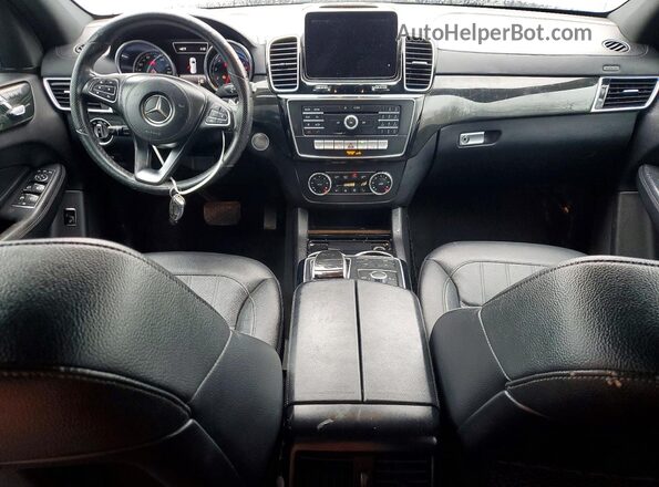 4JGDF6EE8HA861810 2017 MERCEDES-BENZ GLS Silver Առջևի վահանակի տեսք