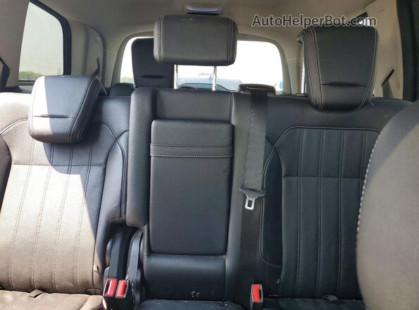 4JGDF6EEXGA628204 2016 MERCEDES-BENZ GL-CLASS Gray Rear seats view