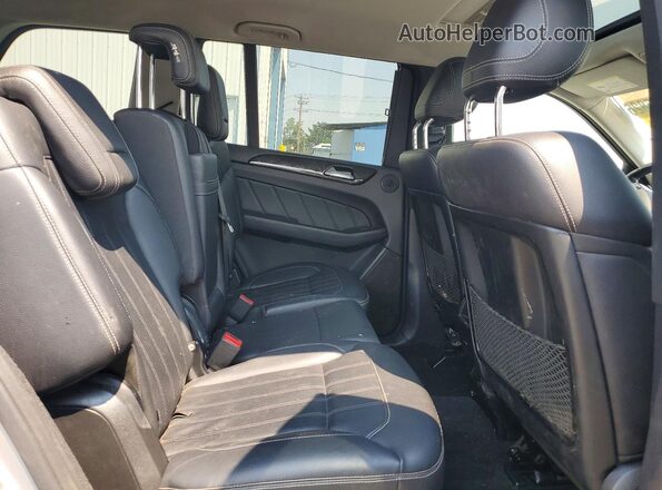 4JGDF6EEXGA628204 2016 MERCEDES-BENZ GL-CLASS Gray Rear interior view