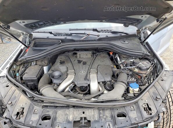 4JGDF7DE1HA805697 2017 MERCEDES-BENZ GLS Silver Widok wnętrza z tyłu