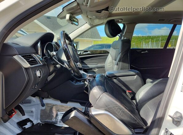 4JGDF7DE9JB137065 2018 MERCEDES-BENZ GLS White Widok wnętrza z przodu