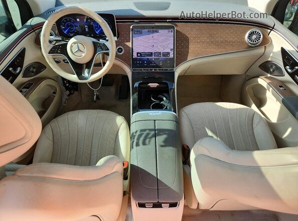 4JGDM2DB6PA006530 2023 MERCEDES-BENZ EQS White Vista del salpicadero