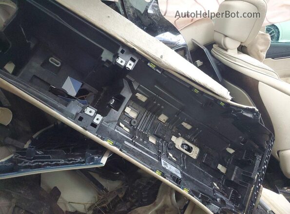 4JGDX5FB4RA028888 2024 MERCEDES-BENZ EQS Two Tone Widok tylnych siedzeń
