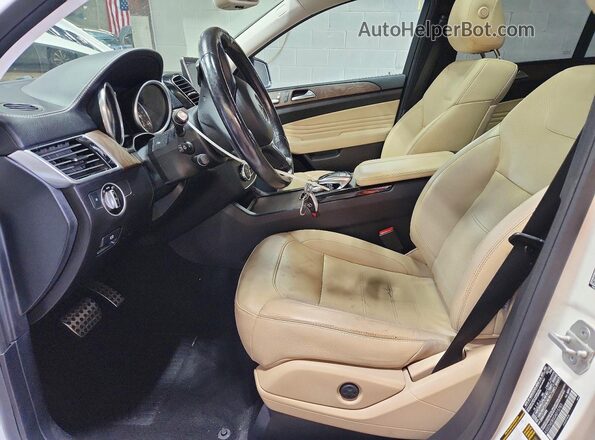 4JGED6EB0GA015783 2016 MERCEDES-BENZ GLE White Вид салону спереду