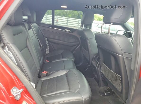 4JGED6EB6KA133765 2019 MERCEDES-BENZ GLE Red Widok wnętrza z tyłu