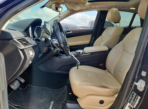 4JGED6EBXHA064958 2017 MERCEDES-BENZ GLE Черный Вид салона спереди