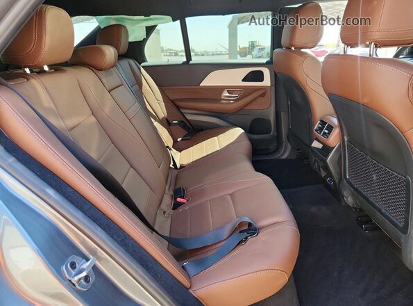 4JGFB4EB1TB593961 2026 MERCEDES-BENZ GLE Gray Vista interior trasera