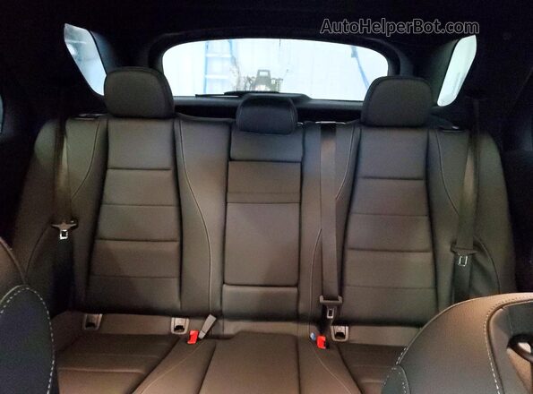 4JGFB4FB0TB528243 2026 MERCEDES-BENZ GLE Gray Widok tylnych siedzeń