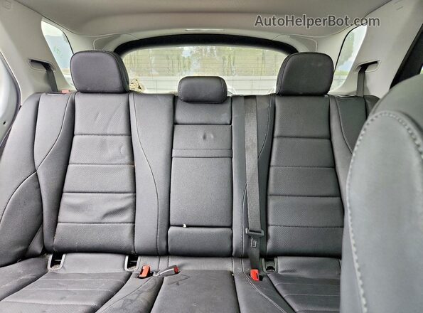 4JGFB4FB2SB290538 2025 MERCEDES-BENZ GLE White Vista de los asientos traseros