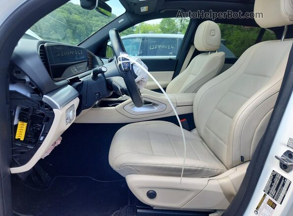 4JGFB4FB2SB468562 2025 MERCEDES-BENZ GLE White Front interior view