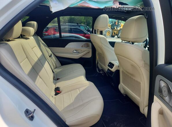 4JGFB4FB2SB468562 2025 MERCEDES-BENZ GLE White Rear interior view