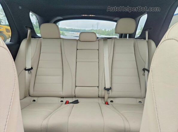 4JGFB4FB9RB169953 2024 MERCEDES-BENZ GLE Black Widok tylnych siedzeń