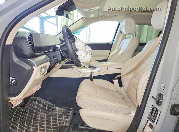 4JGFB4FE9RB219521 2024 MERCEDES-BENZ GLE Gray Front interior view