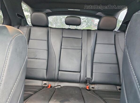 4JGFB4JB0NA602437 2022 MERCEDES-BENZ GLE Black Vista de los asientos traseros