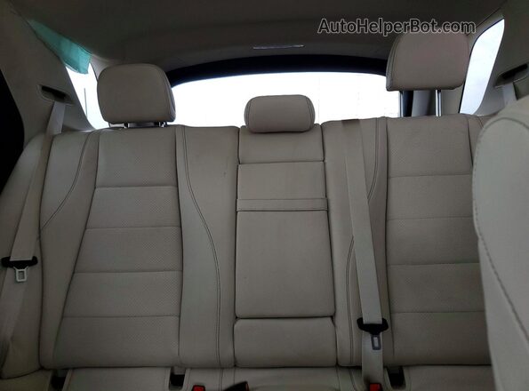 4JGFB4JB2NA700014 2022 MERCEDES-BENZ GLE Tan Հետևի նստատեղերի տեսք