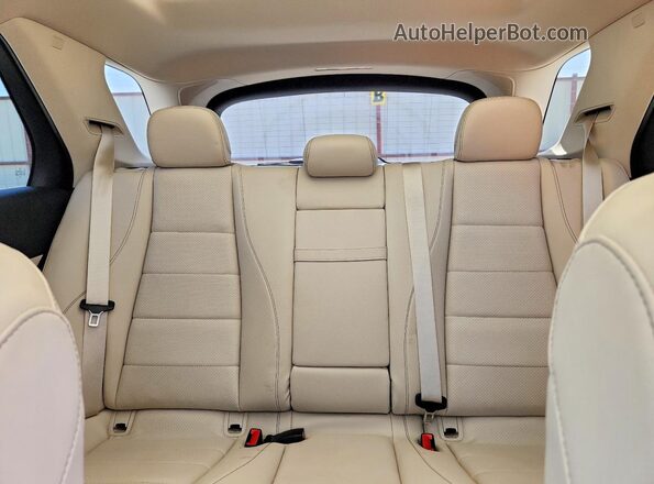 4JGFB4JB6NA754769 2022 MERCEDES-BENZ GLE Green Rear seats view