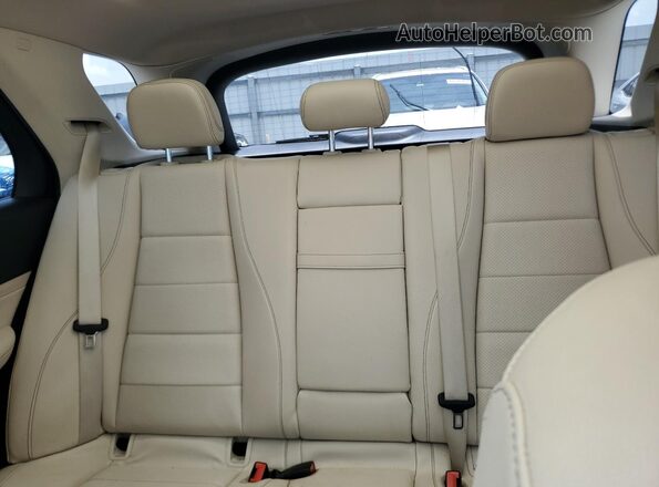 4JGFB4JB8NA683493 2022 MERCEDES-BENZ GLE Black Vista de los asientos traseros