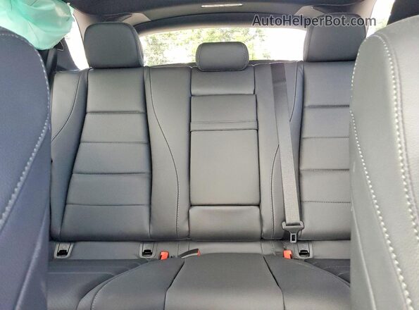 4JGFB4KB1MA543010 2021 MERCEDES-BENZ GLE White Vista de los asientos traseros