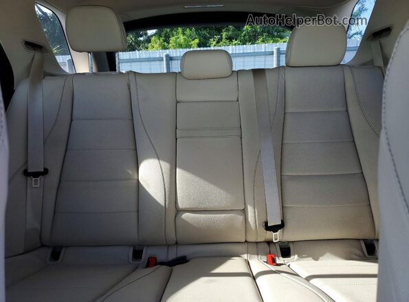 4JGFB4KB8MA523465 2021 MERCEDES-BENZ GLE White Vista de los asientos traseros
