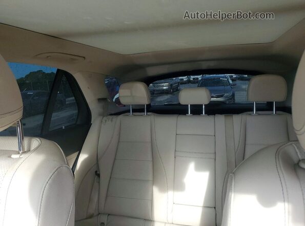 4JGFB4KB8NA670371 2022 MERCEDES-BENZ GLE White Vista de los asientos traseros