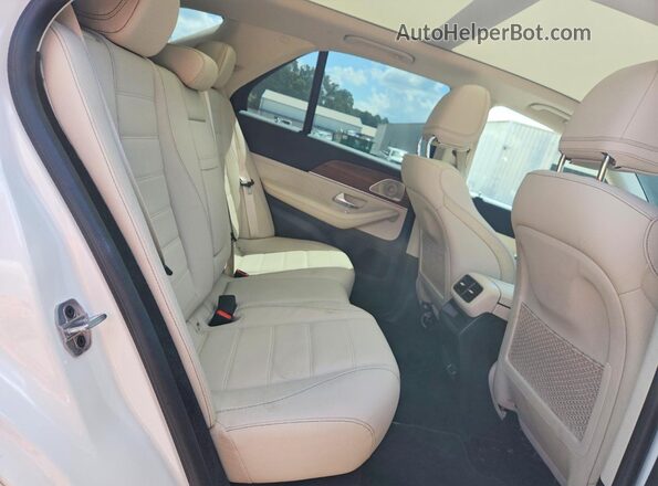 4JGFB5KB6RB083043 2024 MERCEDES-BENZ GLE White Rear interior view