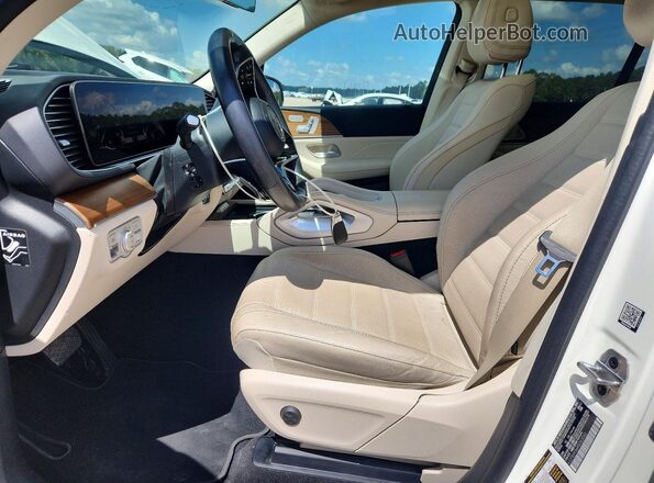 4JGFB5KB6RB083043 2024 MERCEDES-BENZ GLE White Front interior view