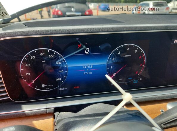 4JGFB5KB6RB083043 2024 MERCEDES-BENZ GLE White Instrument cluster view