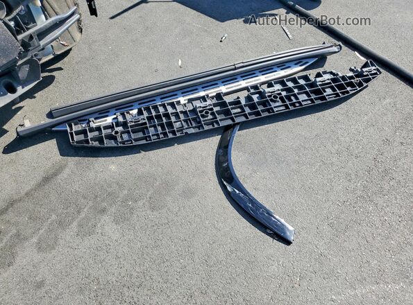 4JGFB5KB8RA989202 2024 MERCEDES-BENZ GLE Black Engine compartment view