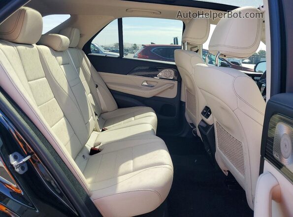 4JGFB5KB8RA989202 2024 MERCEDES-BENZ GLE Black Rear seats view