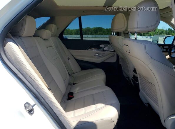 4JGFB5KB9LA076259 2020 MERCEDES-BENZ GLE White Widok wnętrza z tyłu