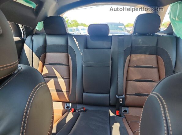 4JGFB6BB5RB137552 2024 MERCEDES-BENZ GLE Black Widok tylnych siedzeń
