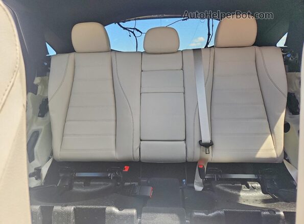 4JGFD5KB0TB605327 2026 MERCEDES-BENZ GLE Black Vista de los asientos traseros