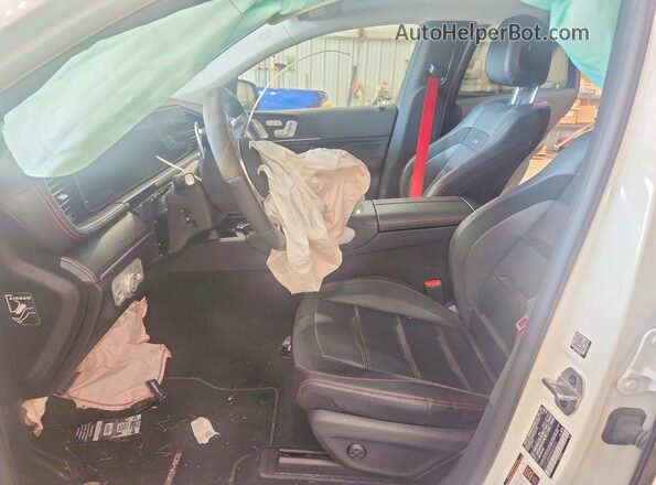 4JGFD6BB8PA883023 2023 MERCEDES-BENZ GLE Белый Вид салона спереди