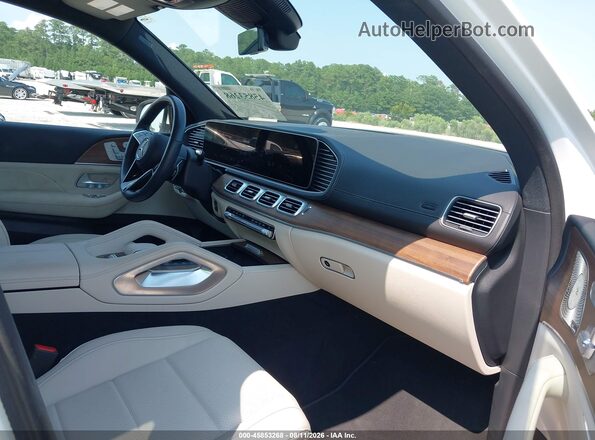 4JGFF5KE2SB426192 2025 MERCEDES-BENZ GLS 450 White Սալոնի դիմացի տեսք