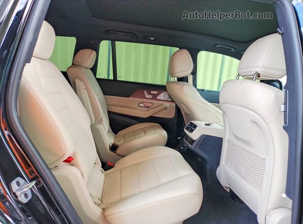 4JGFF5KE4RB115230 2024 MERCEDES-BENZ GLS Black Widok wnętrza z tyłu