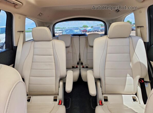 4JGFF8GE3MA371173 2021 MERCEDES-BENZ GLS White Rear seats view