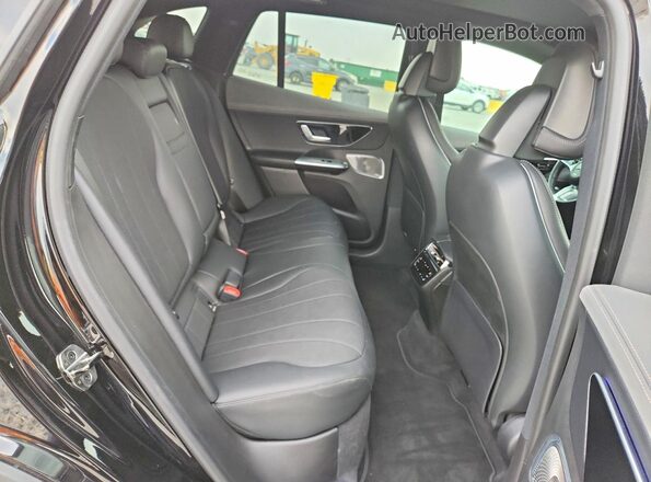 4JGGM2CB9PA037575 2023 MERCEDES-BENZ EQE Black Widok wnętrza z tyłu
