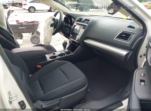4S3BNAC62J3026437 2018 SUBARU LEGACY Белый Вид салона спереди