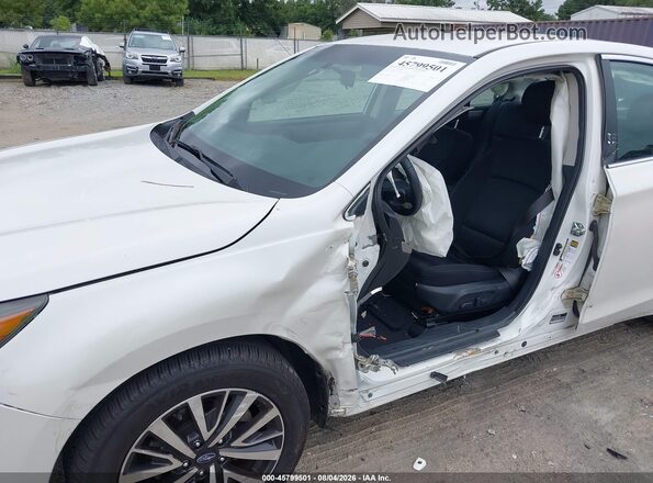 4S3BNAC62J3026437 2018 SUBARU LEGACY Белый Вид спереди