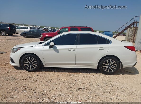 4S3BNAC63J3040184 2018 SUBARU LEGACY White Սալոնի 360 աստիճան տեսք