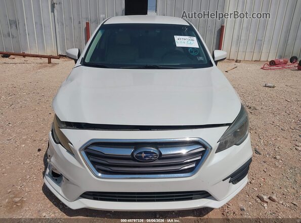 4S3BNAC63J3040184 2018 SUBARU LEGACY White Սարքավորումների վահանակի տեսք