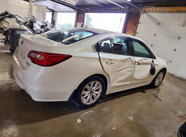 4S3BNAD61H3042220 2017 SUBARU LEGACY White Trasero derecho